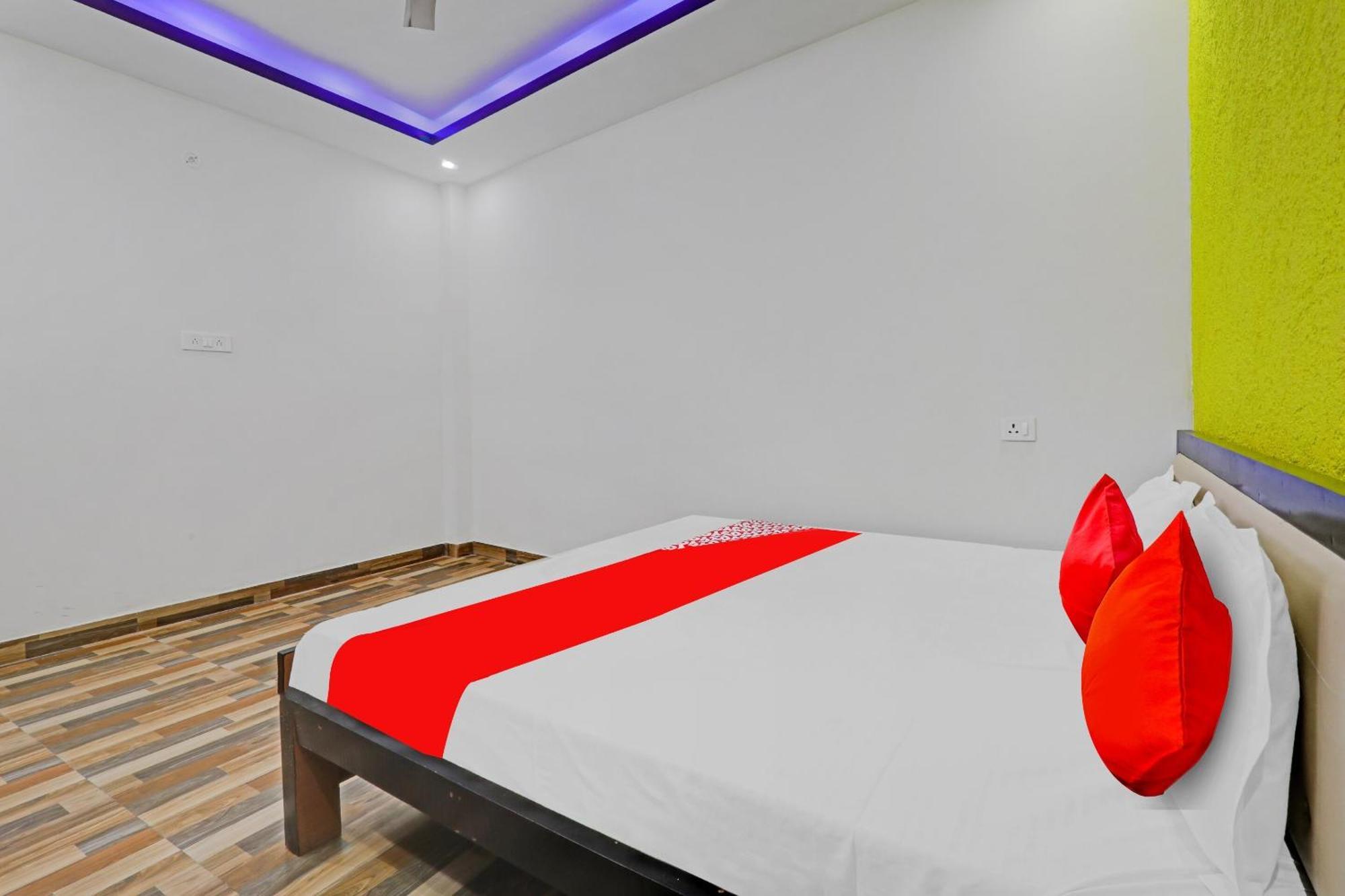 Hotel O R K Hotels Lucknow Bagian luar foto