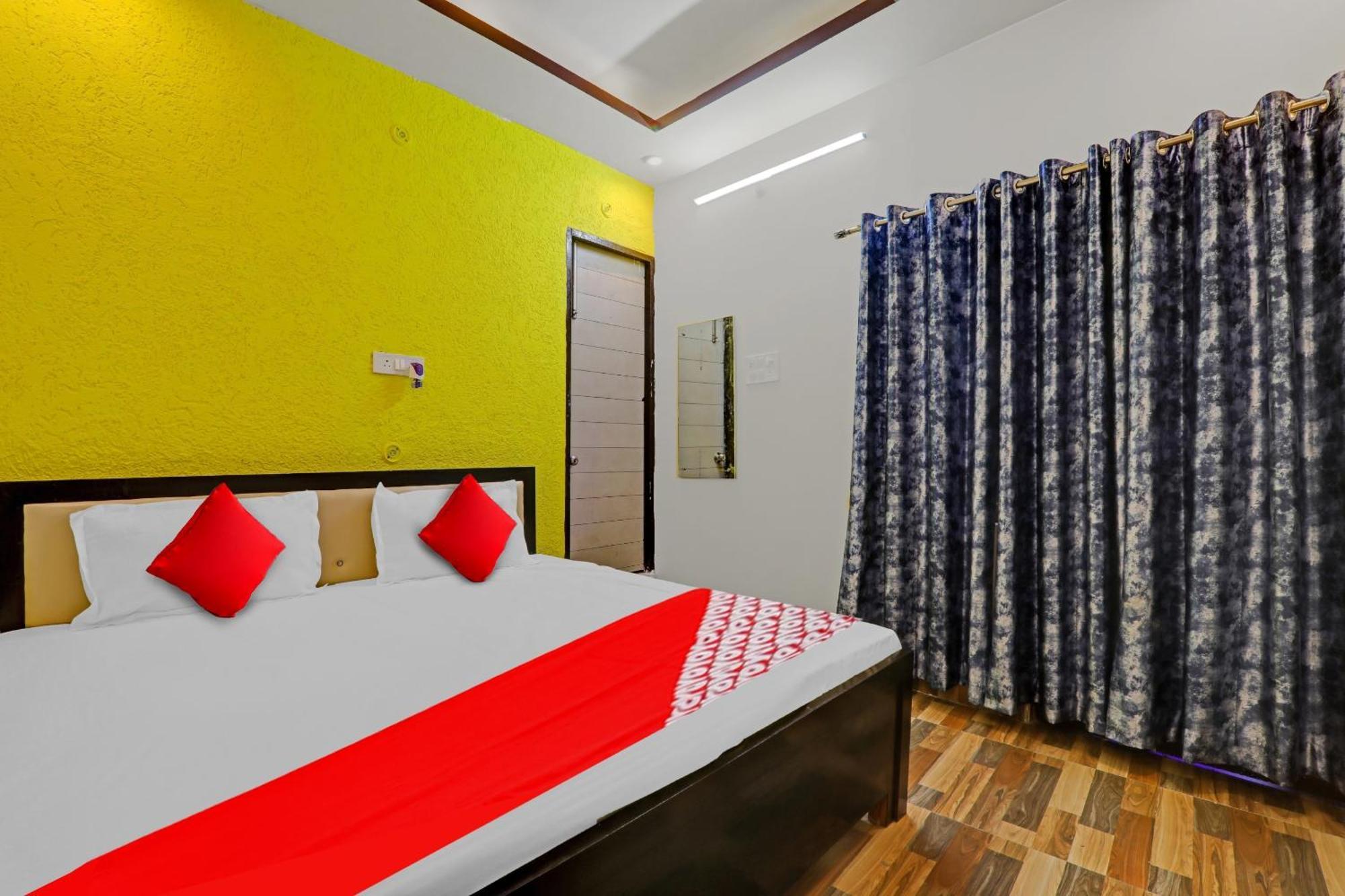 Hotel O R K Hotels Lucknow Bagian luar foto