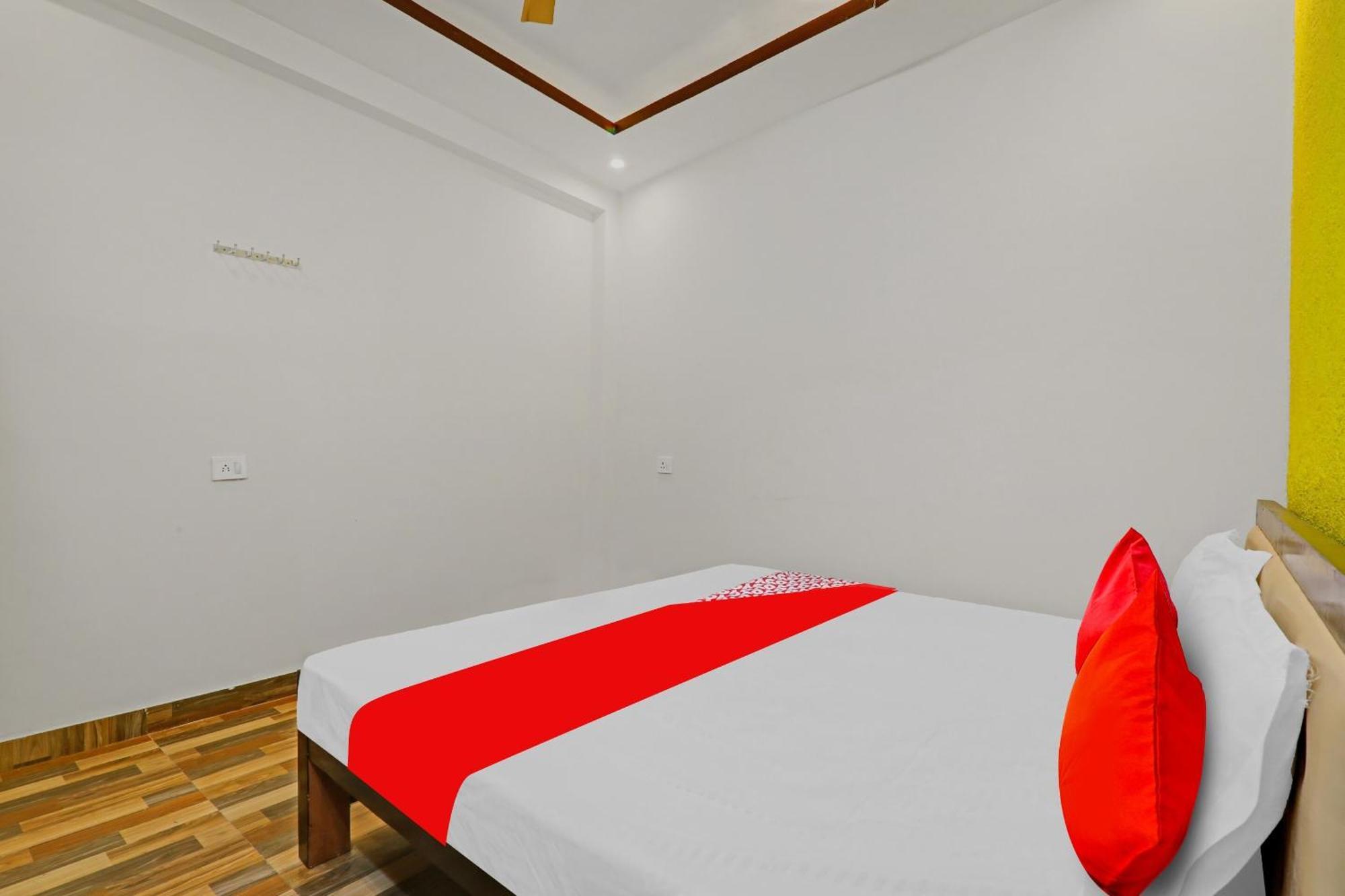 Hotel O R K Hotels Lucknow Bagian luar foto