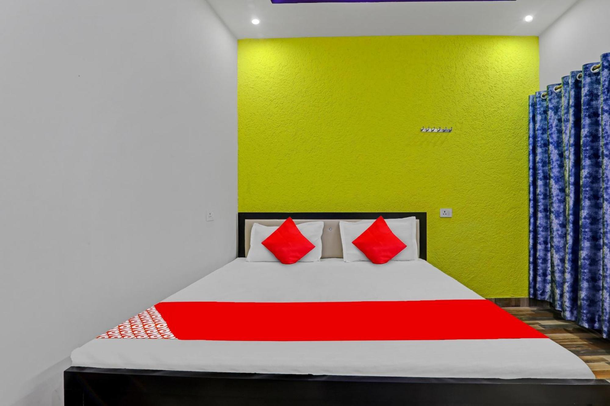 Hotel O R K Hotels Lucknow Bagian luar foto