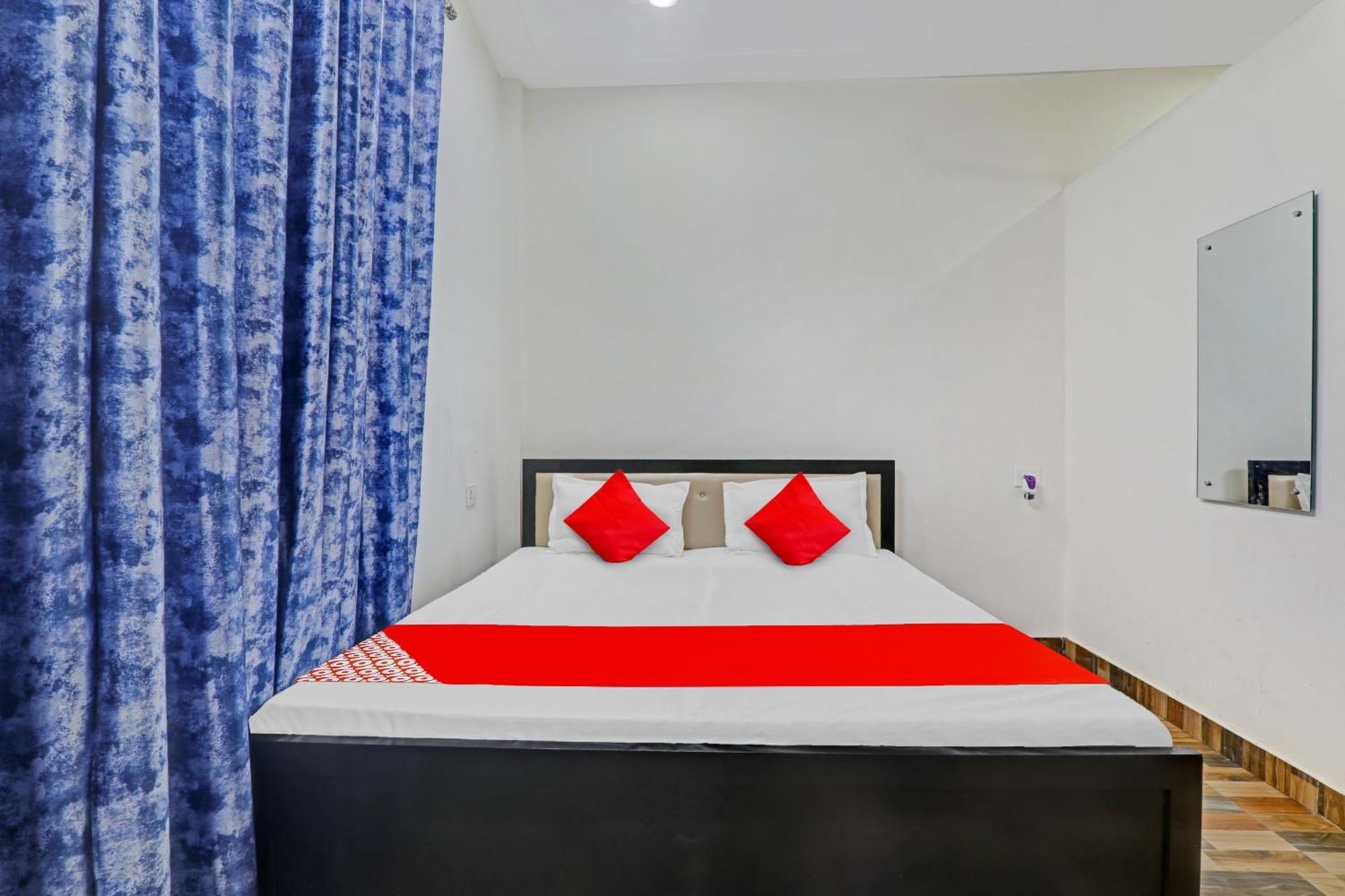 Hotel O R K Hotels Lucknow Bagian luar foto